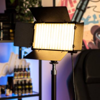 Kozmetička LED panelna lampa za tattoo i PMU salone