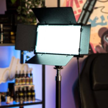 Kozmetička LED panelna lampa za tattoo i PMU salone